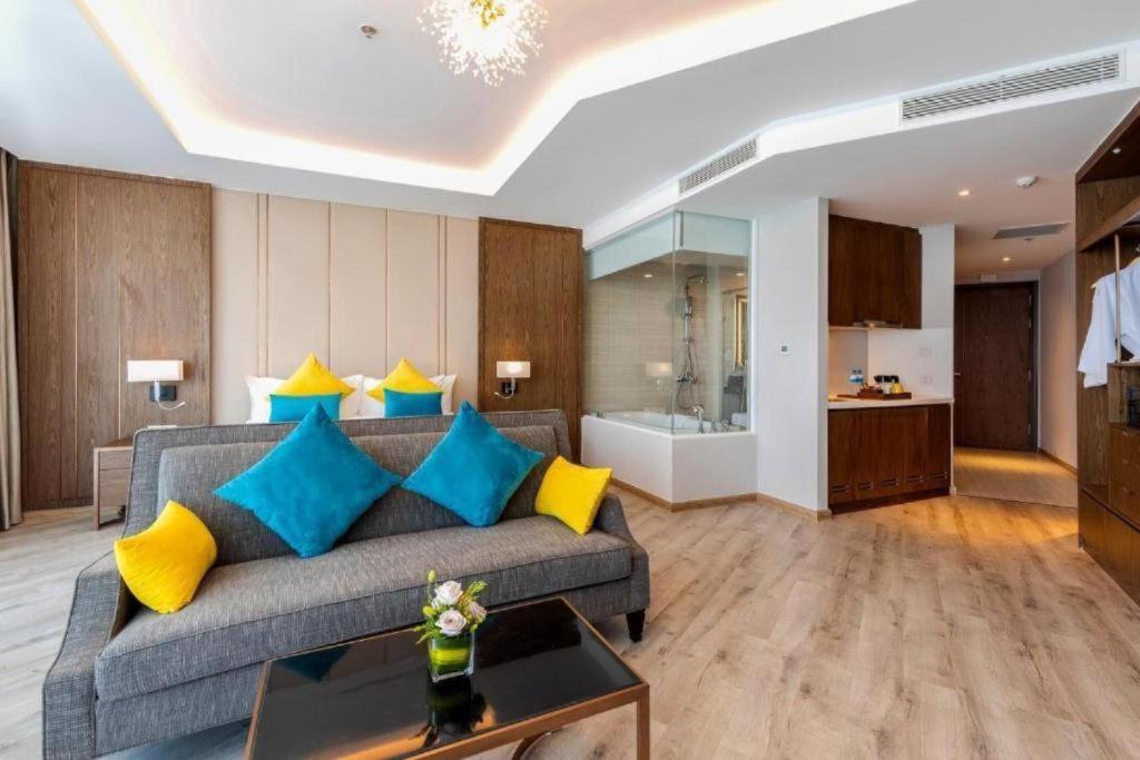 Luxury Seaview Panorama Nha Trang By Luna Bagian luar foto